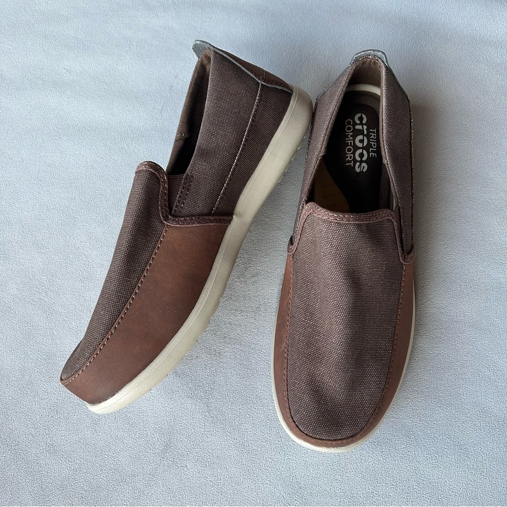 Crocs ~ Santa Cruz Loafers ~ Men’s Size 8